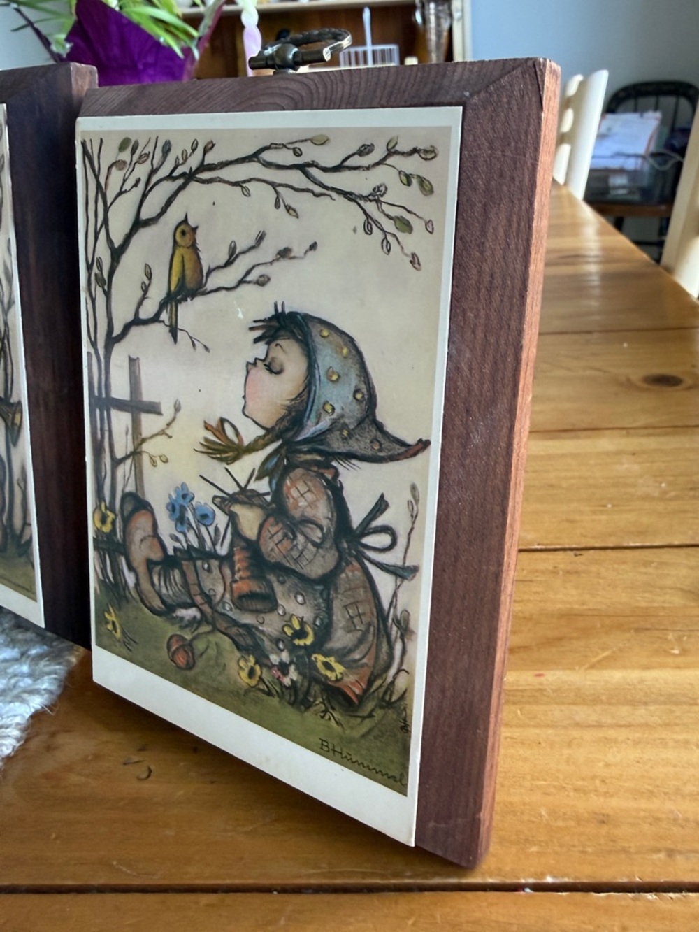 Hummel Framed Rustic Brown Plaque Pair w/Soft Green and Yellow Accents Vintage - Picture 4 of 13